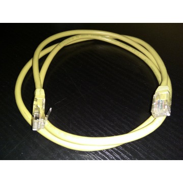 Kabel sieciowy UTP kat 5e czyli standardowa skrętka 1 metr