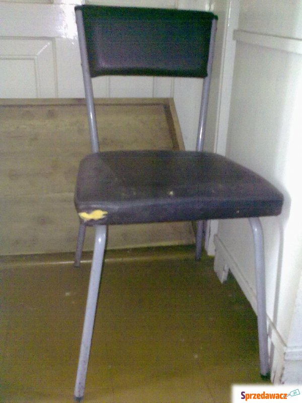 Oddam stare krzesło do piwnicy/garażu lub do... - Pozostałe meble - Gomunice