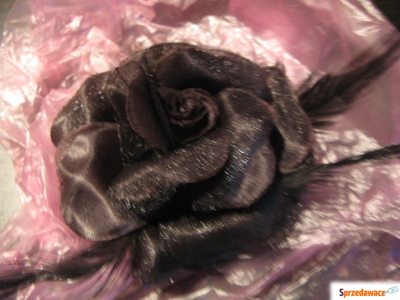 Róża tiulowa na gumce do włosów - na wieczór - Pozostałe dodatki - Opole