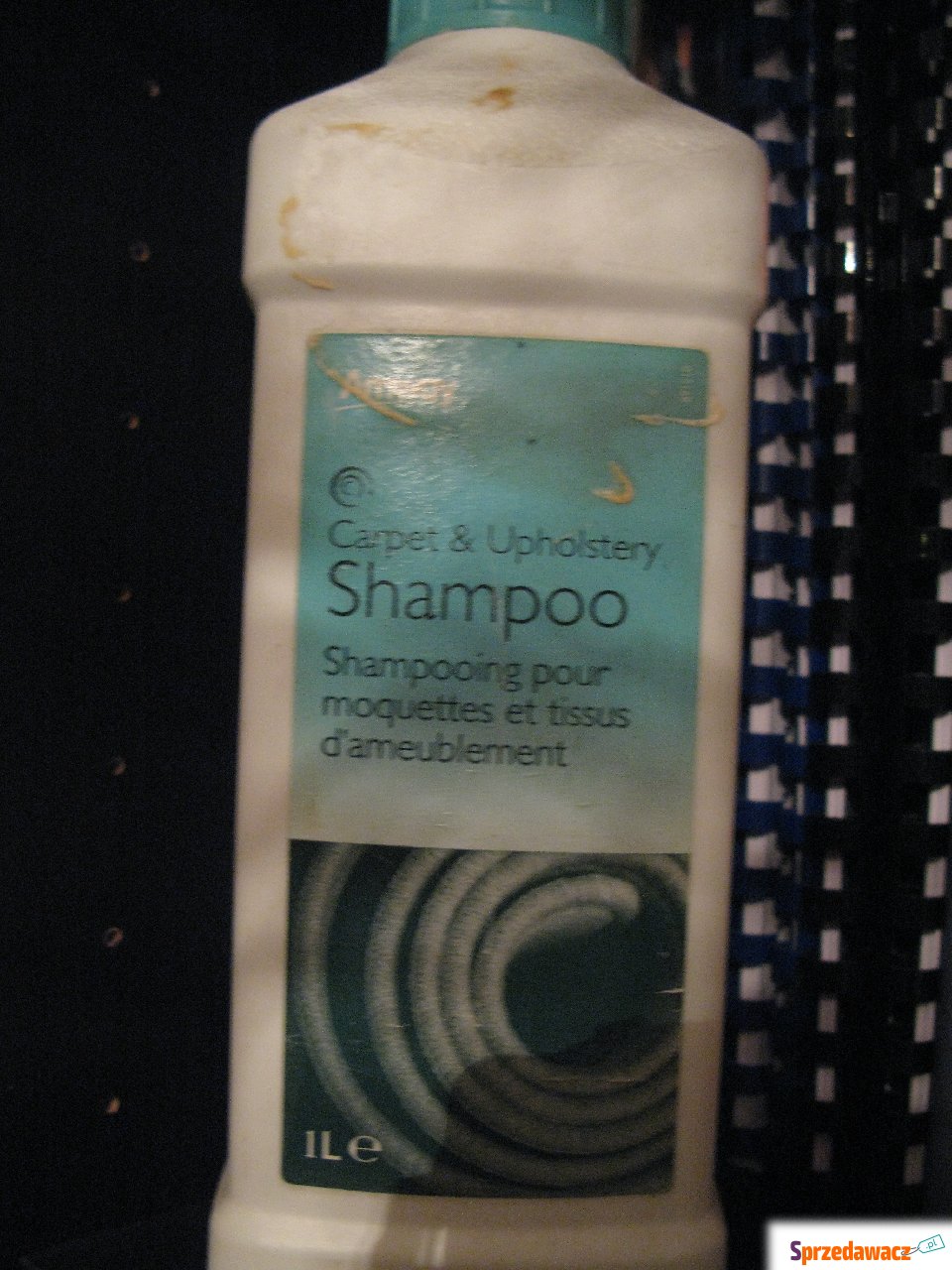 Szampon do prania dywanów i tapicerki