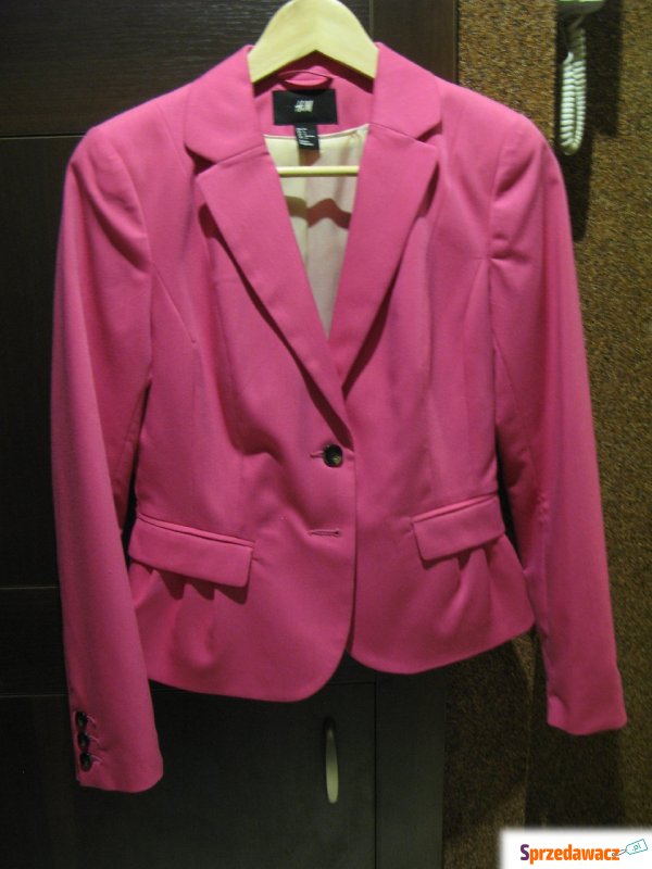 Żakiet różowy z H&M śliczny taliowany tani - Żakiety, marynarki - Toruń