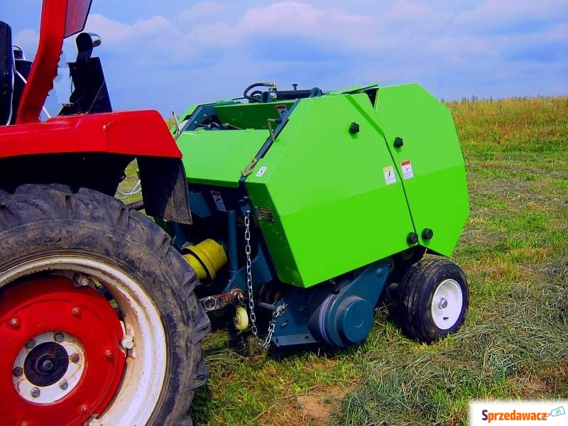 Mini prasa zwijająca do siana,...
