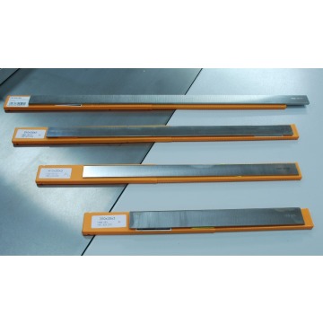 Nóż do strugarki / grubościówki HSS 18% 450x30x3
