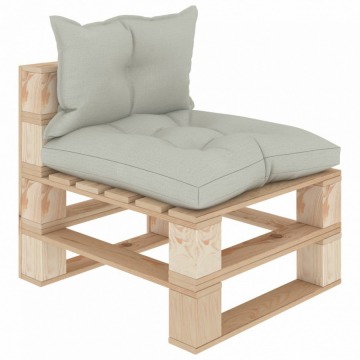 Ogrodowe siedzisko z palet, z beżowymi poduszkami, drewniane