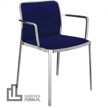 Krzesło Audrey Soft niebieskie z podłokietnikami rama polerowana