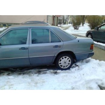 Mercedes - Benz W124  Sedan/Limuzyna 1991,  2.5 diesel - Na sprzedaż za 24 500 zł - Sandomierz - zdjęcie 7