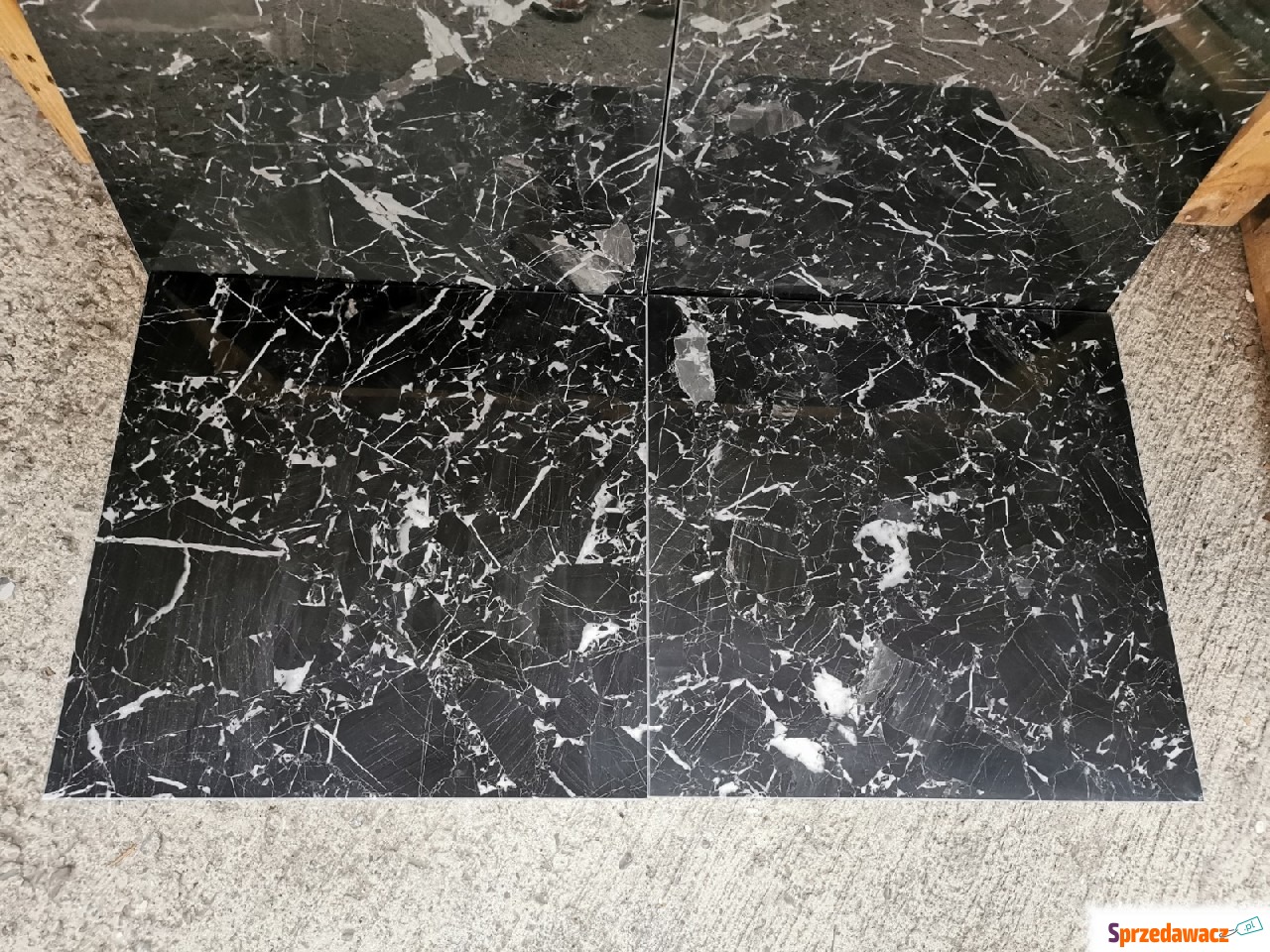 Płytki marmurowe Nero Marquina...