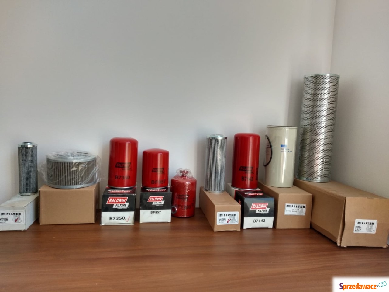 Sprzedam zestaw filtrów do maszyn...