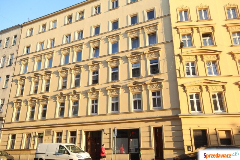 Mieszkanie trzypokojowe Wrocław - Śródmieście,   76 m2, trzecie piętro - Sprzedam