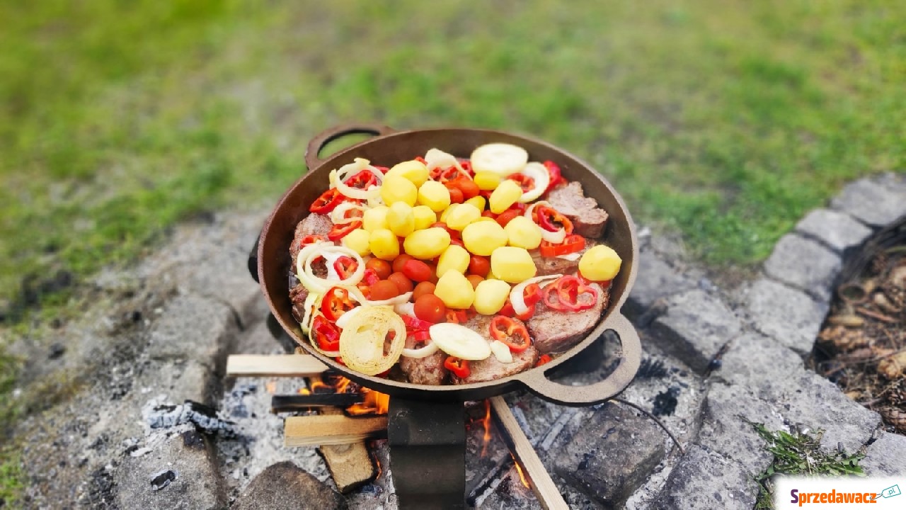 Patelnia żeliwna kociołek grill...