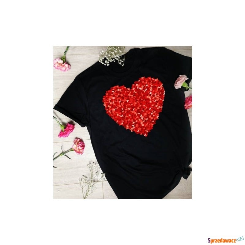 koszulka czarna z sercem czerwonym - Bluzki, koszule - Bytom