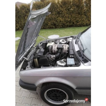 BMW Seria 3  Sedan/Limuzyna 1988,  1.8 benzyna - Na sprzedaż za 22 900 zł - Maków Mazowiecki - zdjęcie 8