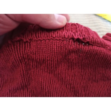 Sweter czerwony reserved M bawełna - Swetry męskie - Gomunice - zdjęcie 3