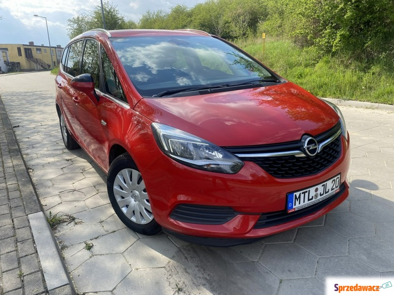Opel Zafira  Minivan/Van 2018,  1.6 diesel - Na sprzedaż za 51 999 zł - Gostyń