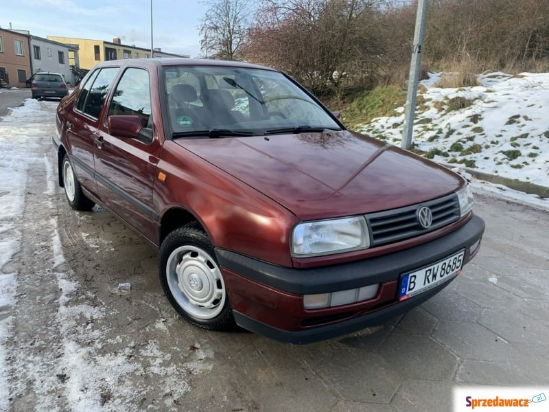 Volkswagen Vento  Sedan/Limuzyna 1992,  1.8 benzyna - Na sprzedaż za 8 999,00 zł - Gostyń