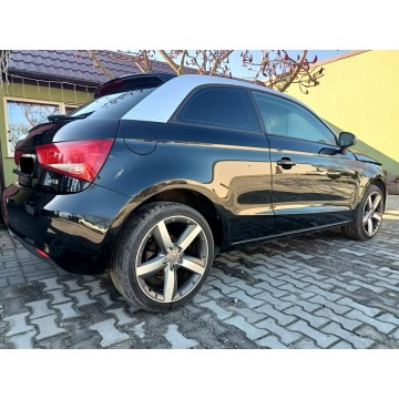 Audi A1  Hatchback 2010,  1.4 benzyna, automat - Na sprzedaż za 17 999 zł - Pleszew - zdjęcie 7