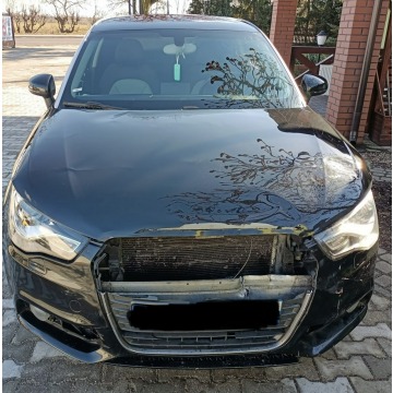 Audi A1  Hatchback 2010,  1.4 benzyna, automat - Na sprzedaż za 17 999 zł - Pleszew - zdjęcie 8