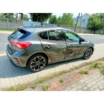 Ford Focus  Hatchback 2019,  1.5 diesel - Na sprzedaż za 36 999 zł - Pleszew - zdjęcie 5