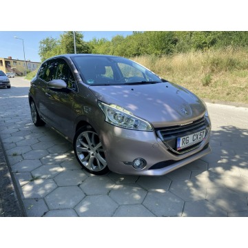 Peugeot 208 Allure Opłacony Benzyna