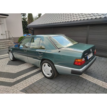 Mercedes - Benz W124  Sedan/Limuzyna 1993,  2.2 benzyna, automat - Na sprzedaż za 42 500 zł - Mysłowice - zdjęcie 5