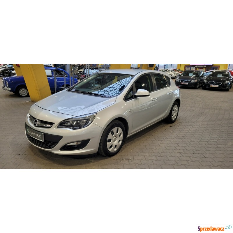 Opel Astra  Hatchback 2014,  1.6 benzyna - Na sprzedaż za 33 500 zł - Mysłowice
