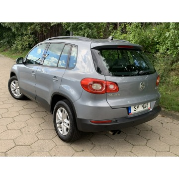 Volkswagen Tiguan  SUV 2010,  2.0 diesel - Na sprzedaż za 38 999 zł - Gostyń - zdjęcie 4