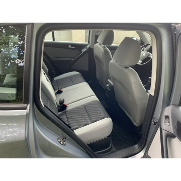 Volkswagen Tiguan  SUV 2010,  2.0 diesel - Na sprzedaż za 38 999 zł - Gostyń - zdjęcie 8