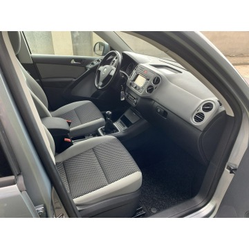 Volkswagen Tiguan  SUV 2010,  2.0 diesel - Na sprzedaż za 38 999 zł - Gostyń - zdjęcie 7