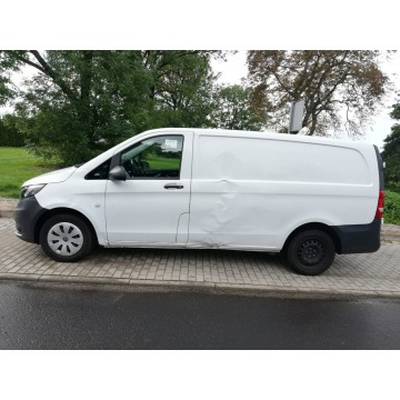 Mercedes - Benz Vito 2018,  2.2 diesel, automat - Na sprzedaż za 39 999 zł - Pleszew - zdjęcie 4