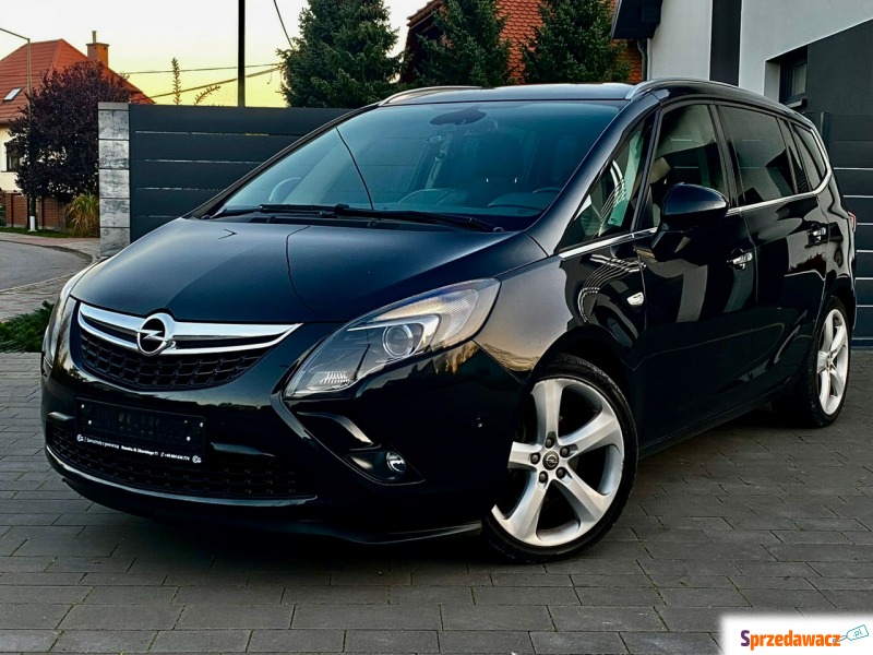 Opel Zafira  Hatchback 2013,  2.0 diesel - Na sprzedaż za 37 900 zł - Rzeszów