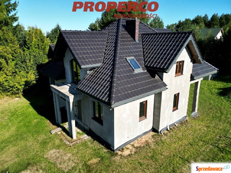 Sprzedam dom Strzeniówka -  wolnostojący jednopiętrowy,  pow.  240 m2,  działka:   1206 m2