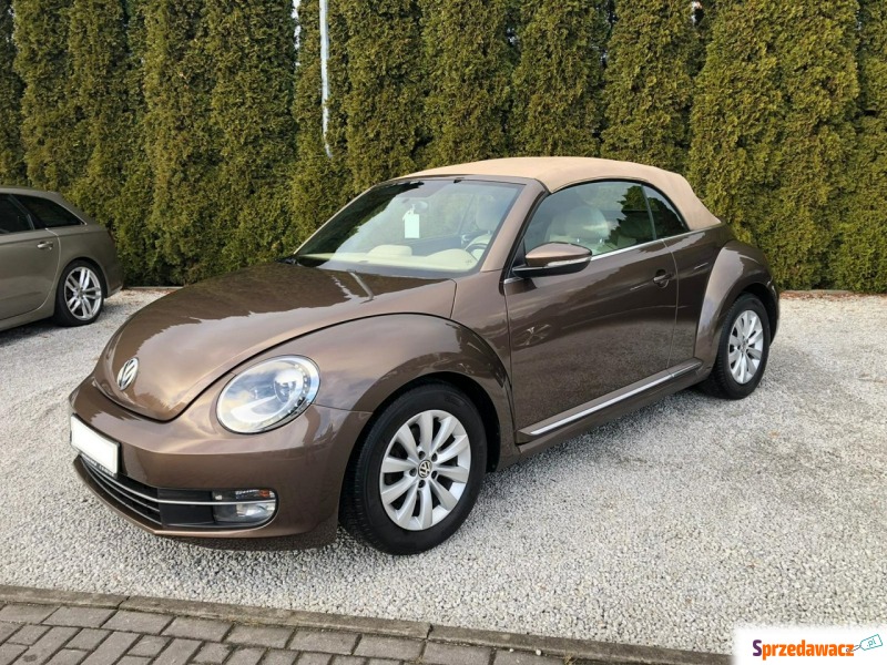 Volkswagen Beetle  Kabriolet 2013,  1.6 diesel - Na sprzedaż za 48 500 zł - Baranowo