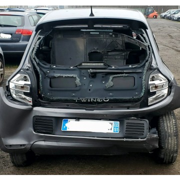 Renault Twingo  Hatchback 2016,  0.9 benzyna - Na sprzedaż za 9 999,00 zł - Pleszew - zdjęcie 7