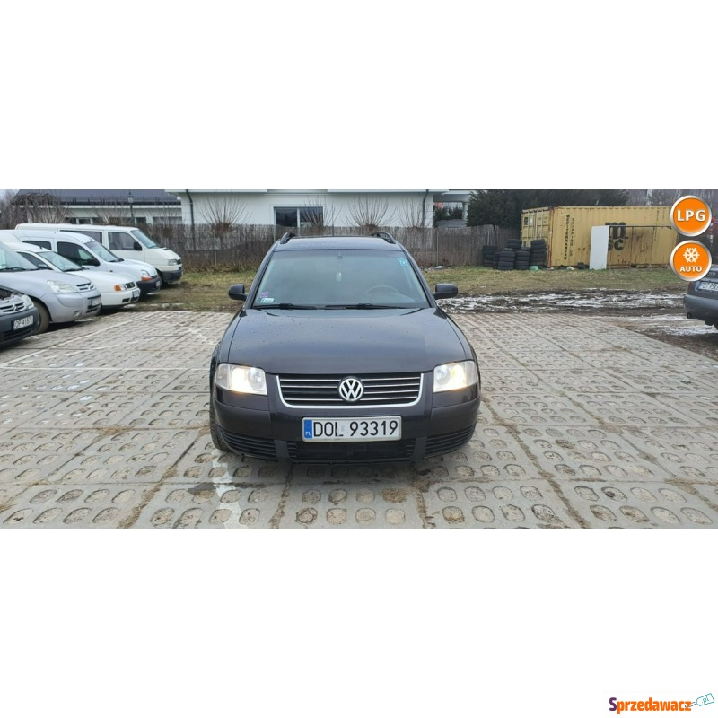 Volkswagen Passat 2002,  2.4 benzyna+LPG - Na sprzedaż za 7 700,00 zł - Jelcz-Laskowice