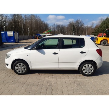 Skoda Fabia 2014 benzyna - Na sprzedaż za 15 900 zł - Michałowice-Osiedle - zdjęcie 2