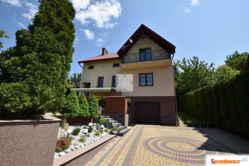 Sprzedam dom Przemyśl - ,  pow.  304 m2,  działka:   430 m2