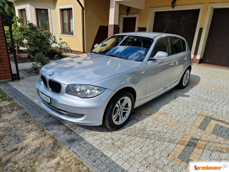 BMW Seria 1  Hatchback 2009,  2.0 benzyna - Na sprzedaż za 21 000 zł - Pilawa
