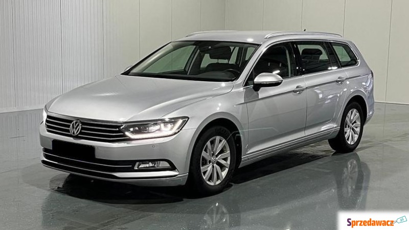 Volkswagen Passat  Kombi 2020,  0.1 diesel - Na sprzedaż za 78 590 zł - Nisko