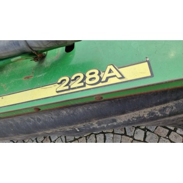 Kosiarka John Deere 228A 3m - Pojazdy specjalistyczne - Głogówek - zdjęcie 8