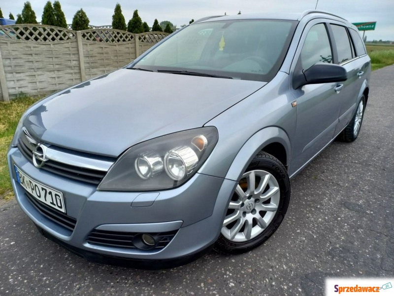 Opel Astra 2004,  1.6 benzyna - Na sprzedaż za 11 700 zł - Gniezno