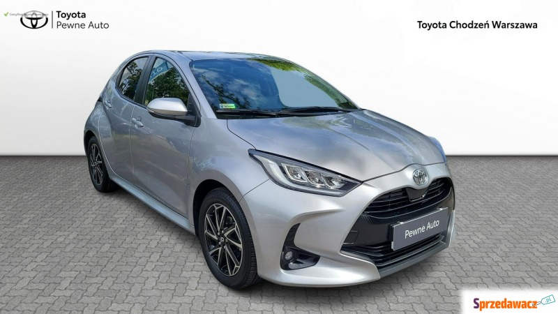 Toyota Yaris  Hatchback 2021,  1.5 benzyna - Na sprzedaż za 89 900 zł - Warszawa