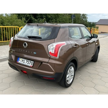 SsangYong Tivoli  SUV 2016,  1.6 diesel - Na sprzedaż za 41 999 zł - Gostyń - zdjęcie 6
