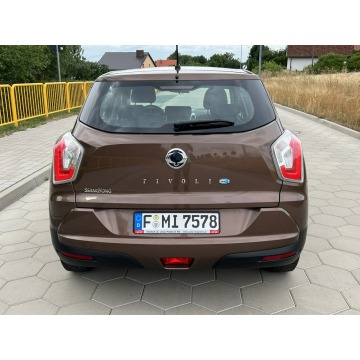 SsangYong Tivoli  SUV 2016,  1.6 diesel - Na sprzedaż za 41 999 zł - Gostyń - zdjęcie 5