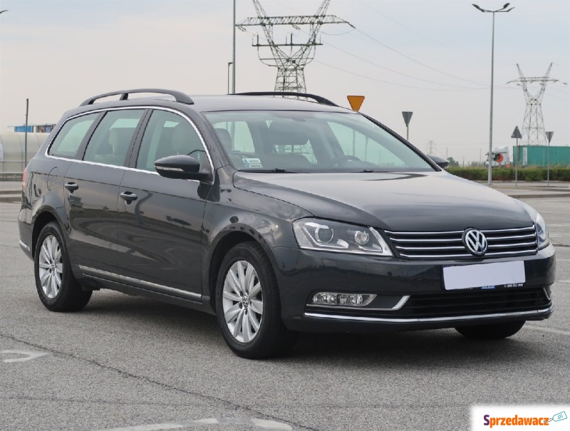 Volkswagen Passat  Kombi 2014,  1.4 benzyna - Na sprzedaż za 42 999 zł - Bielany Wrocławskie