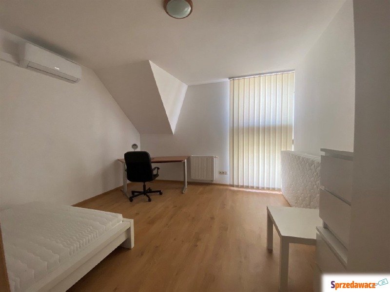 Mieszkanie  4 pokojowe Szczecin,   125 m2, trzecie piętro - Do wynajęcia