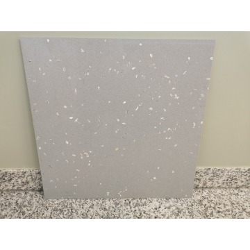 Konglomerat kwarcowy Gris Ceniza Conhiglia 60x60x1,2 poler