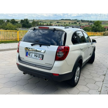 Chevrolet Captiva  SUV 2011,  2.4 benzyna - Na sprzedaż za 34 999 zł - Gostyń - zdjęcie 4