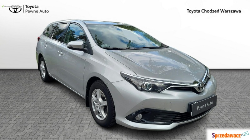 Toyota Auris 2018,  1.6 benzyna - Na sprzedaż za 62 900 zł - Warszawa