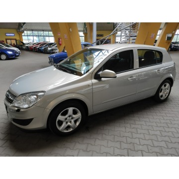 Opel Astra - ZOBACZ OPIS !!W PODANEJ CENIE ROCZNA GWARANCJA !!!