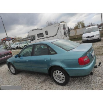 Audi A4  Sedan/Limuzyna 2001,  1.8 benzyna - Na sprzedaż za 2 500,00 zł - Toruń - zdjęcie 5